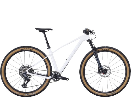 Procaliber 9.7 L Crystal White